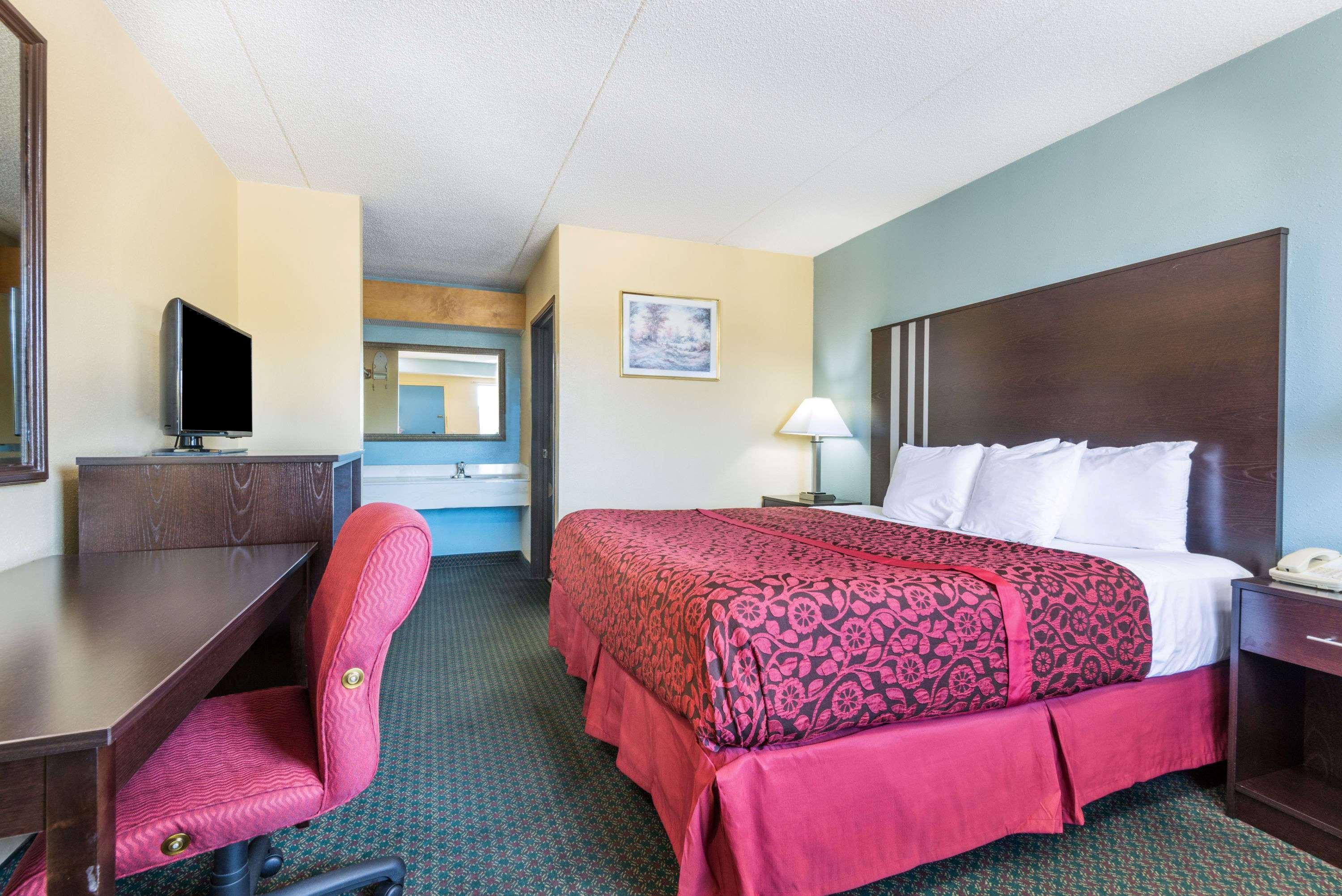 Days Inn By Wyndham Dayton Huber Heights Northeast Kültér fotó