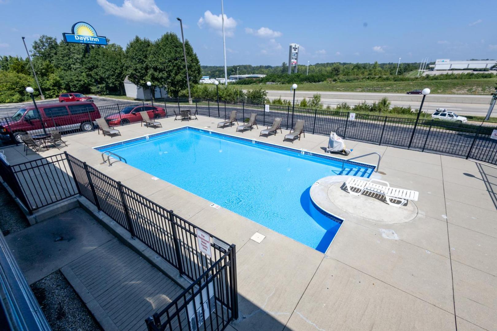 Days Inn By Wyndham Dayton Huber Heights Northeast Kültér fotó